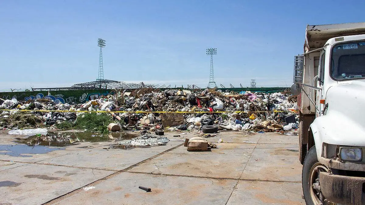 Basura-tiradero-estadio-Héctor-Espino (5)